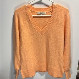 LOFT Women's Peach V-Neck Sweater